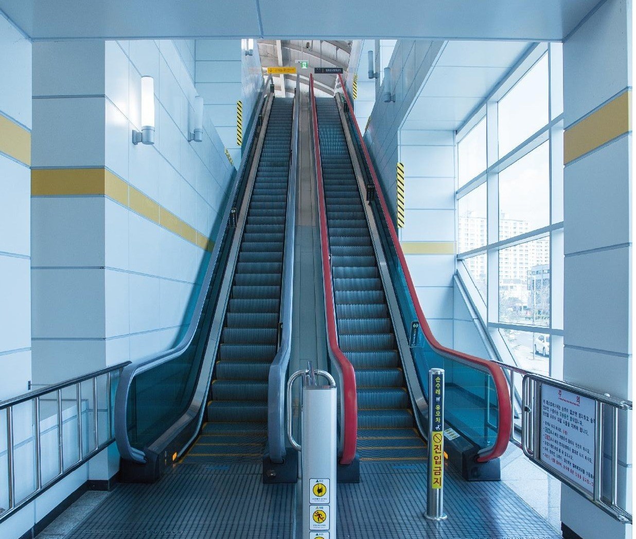 한선 HS200 에스컬레이터